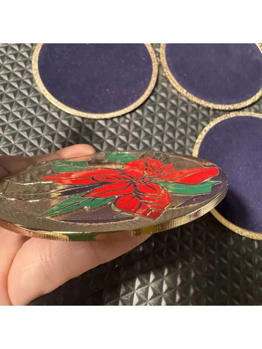 Vtg Christmas Decor 4 Brass & Enamel Coasters Poinsettia Holiday EUC Felt Back